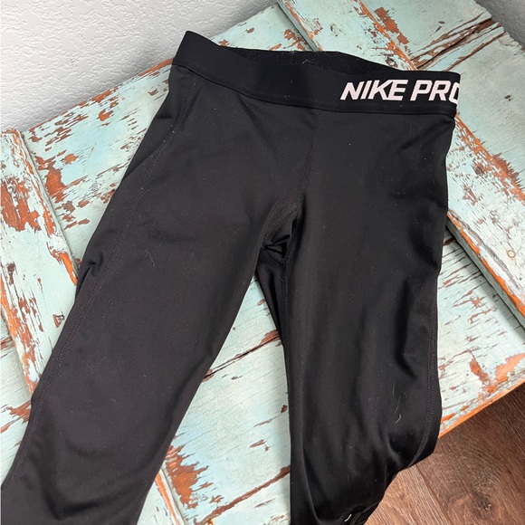 Nike Pants - black nike pro capris